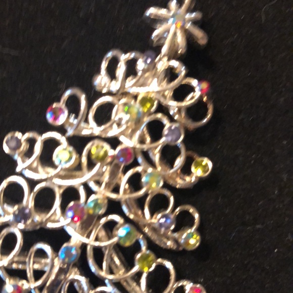 HTF Silver Tone Christmas Tree Pin Brooch Rhinestone Multi Color, Unusual - Picture 3 of 3